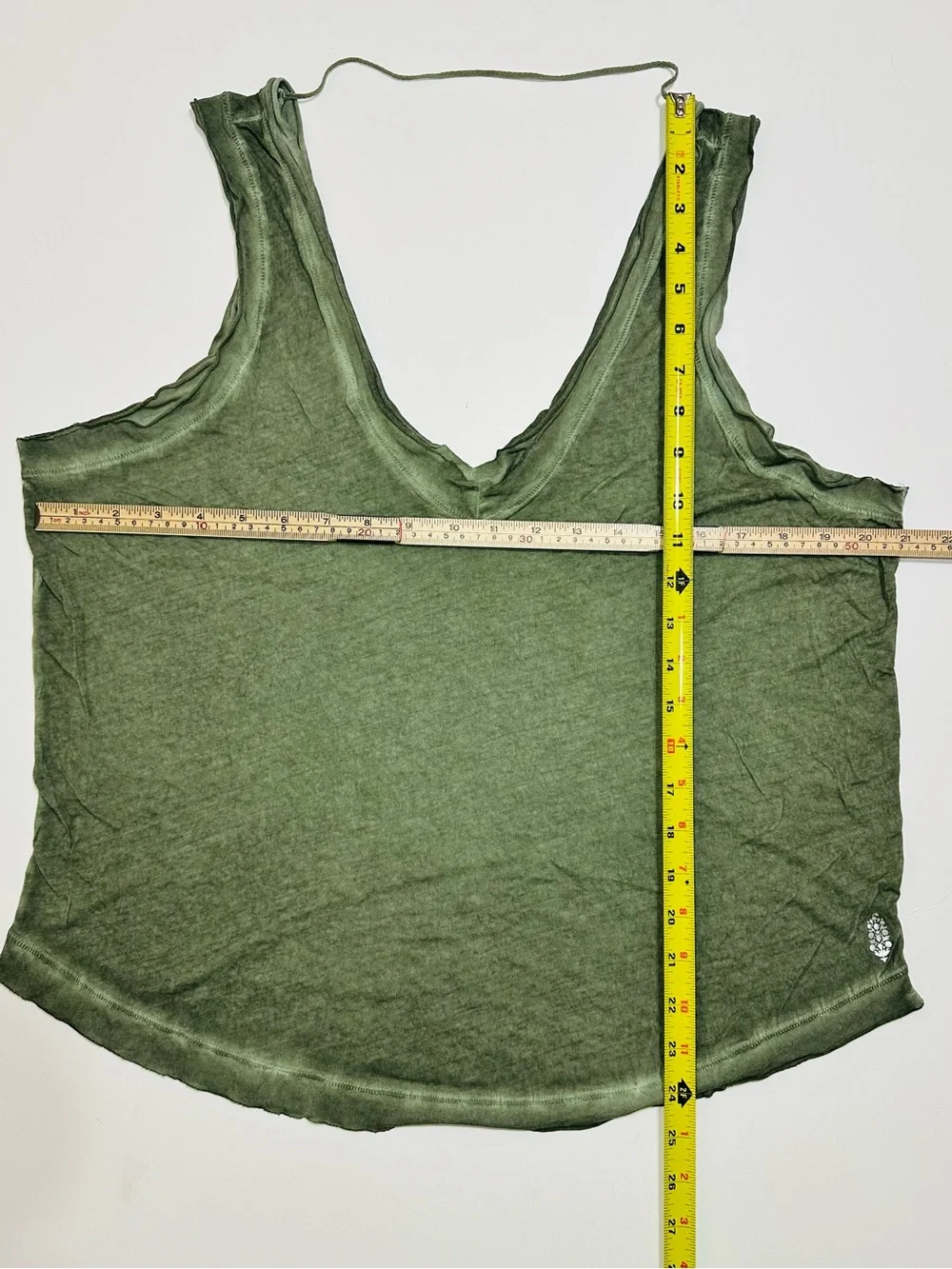 WOMEN’S FREE PEOPLE MOVEMENT HUNTER GREEN SOFT FLOWY TANK TOP SMALL - Picture 3 of 7